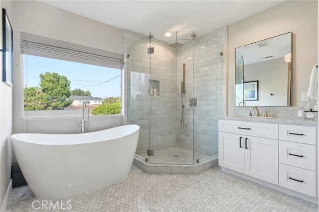 Detail Gallery Image 40 of 57 For 2311 W Clark Ave, Burbank,  CA 91506 - 4 Beds | 4/1 Baths