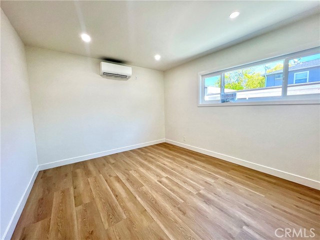 3461 Perlita Ave, Los Angeles CA: https://media.crmls.org/medias/c6914361-bb00-4fed-8894-94f009927739.jpg
