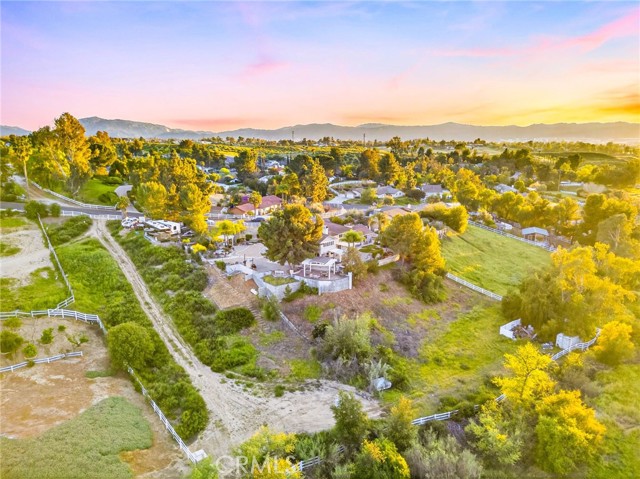 Detail Gallery Image 50 of 74 For 30810 Avenida Del Reposo, Temecula,  CA 92591 - 5 Beds | 3/1 Baths