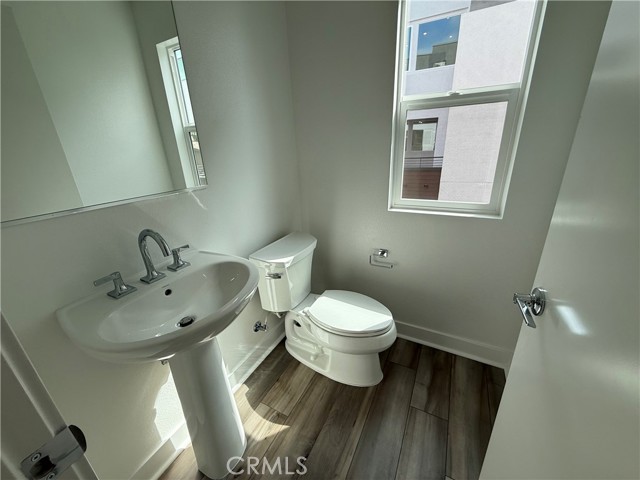 693 S Lyon Street, Santa Ana CA: https://media.crmls.org/medias/c691c270-4c2e-4ec2-b5af-f81ad6c7347e.jpg