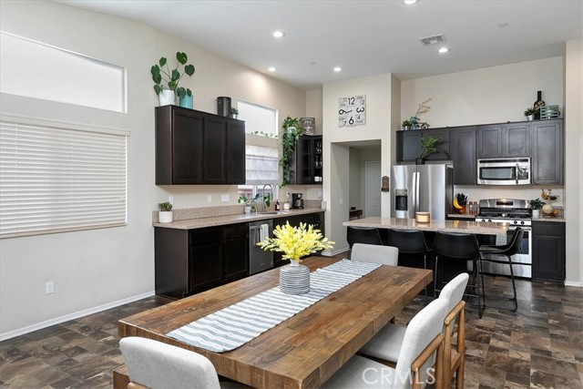 Detail Gallery Image 11 of 43 For 36359 Straightaway, Beaumont,  CA 92223 - 4 Beds | 2 Baths