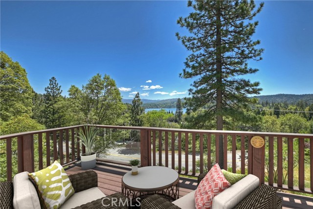 Detail Gallery Image 33 of 73 For 27554 North Bay Rd, Lake Arrowhead,  CA 92352 - 4 Beds | 2/2 Baths