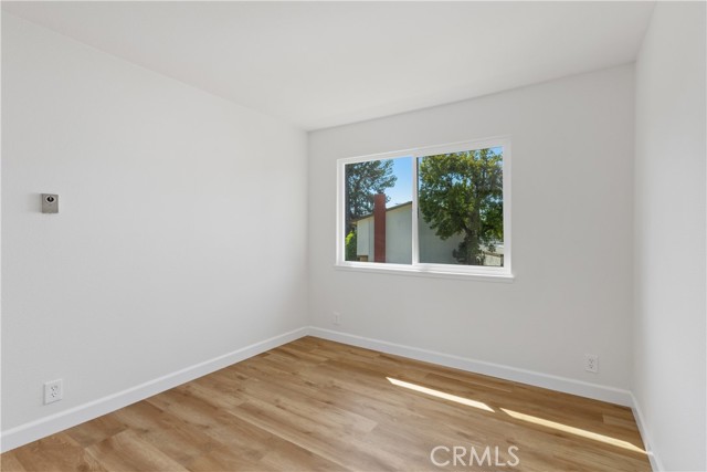 1722 Mitchell Avenue, Tustin CA: https://media.crmls.org/medias/c69530f9-efe6-404d-8286-e3b8517e1e47.jpg