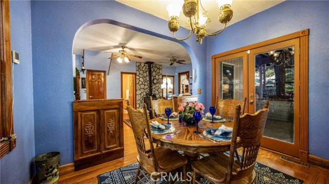 Detail Gallery Image 15 of 50 For 24083 Cresta Dr, Crestline,  CA 92325 - 4 Beds | 2/1 Baths