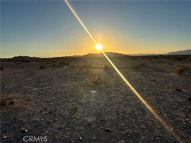 81100 Pipeline Road, 29 Palms CA: https://media.crmls.org/medias/c695e8a5-5dff-4c25-b102-4d334c631052.jpg