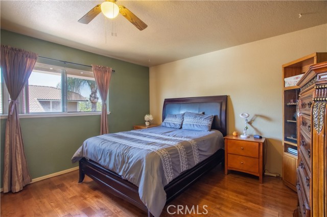 Image 19 of 39 For 12914 Coralberry St.