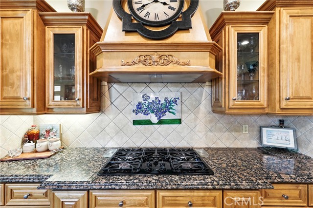 Detail Gallery Image 21 of 60 For 13204 Michaelangelo Dr, Bakersfield,  CA 93314 - 5 Beds | 3 Baths