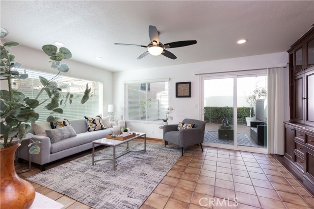 Detail Gallery Image 8 of 56 For 203 Utica Ave, Huntington Beach,  CA 92648 - 3 Beds | 2/1 Baths