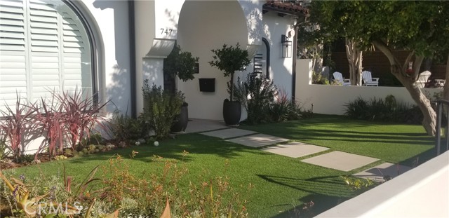 747 33rd Street, Manhattan Beach, California 90266, 5 Bedrooms Bedrooms, ,4 BathroomsBathrooms,Residential,Sold,33rd,SB22018510