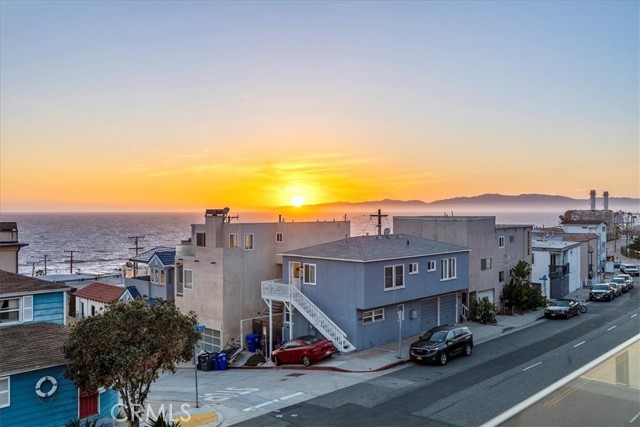 4216 Highland Avenue, Manhattan Beach, California 90266, 2 Bedrooms Bedrooms, ,2 BathroomsBathrooms,Residential,Sold,Highland,SB22108574