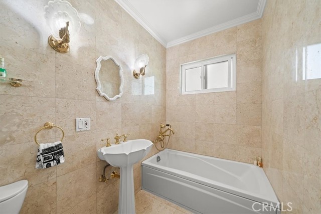 Detail Gallery Image 27 of 33 For 1228 N La Cienega Bld #203,  West Hollywood,  CA 90069 - 2 Beds | 2 Baths