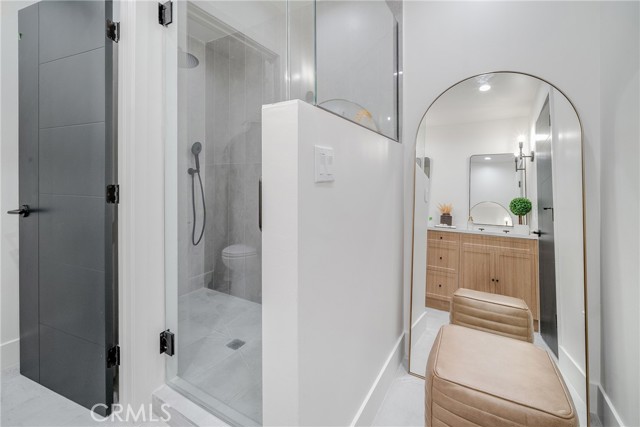 Detail Gallery Image 15 of 38 For 5673 Parkmor Rd, Calabasas,  CA 91302 - 4 Beds | 2/1 Baths