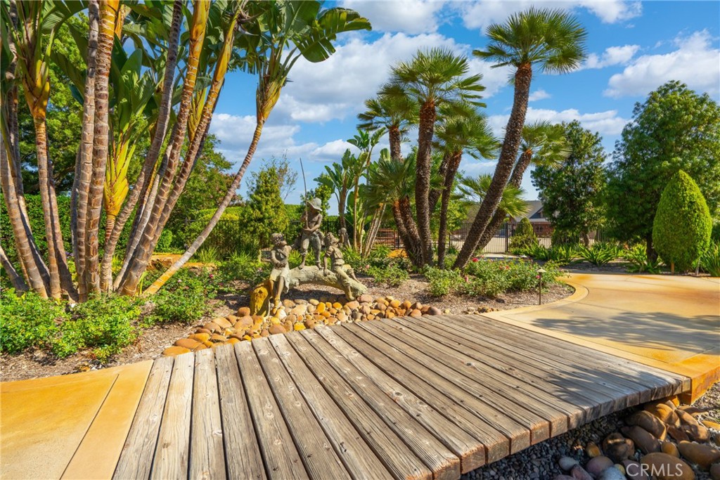 MLS #OC25186135 img 50