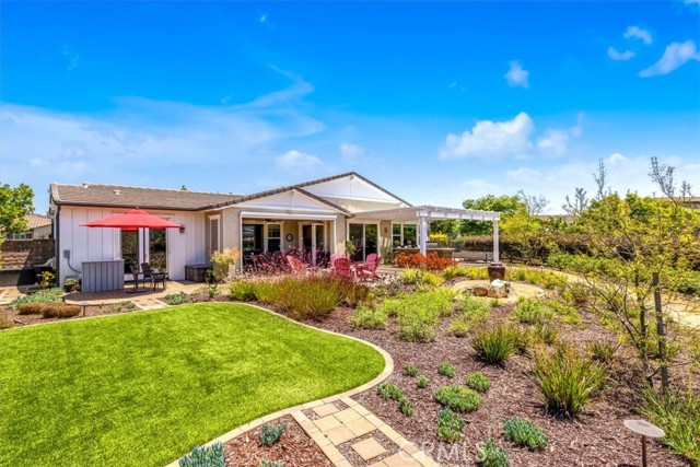11 Risa Street, Rancho Mission Viejo CA: https://media.crmls.org/medias/c69953b7-6998-49d3-8631-9c7f8a81343a.jpg