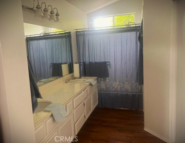 Detail Gallery Image 12 of 21 For 16496 Nectarine Way, Lake Elsinore,  CA 92530 - 4 Beds | 2 Baths