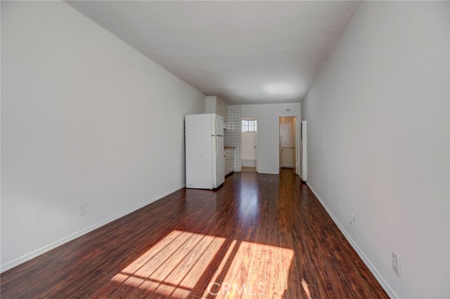 Detail Gallery Image 17 of 21 For 2615 Chariton St, Los Angeles,  CA 90034 - – Beds | – Baths