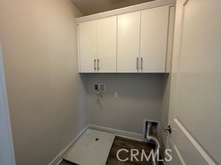 https://media.crmls.org/medias/c69a3984-b43a-44c5-9bd8-a16b8fb0450d.jpg?preset=X-Large