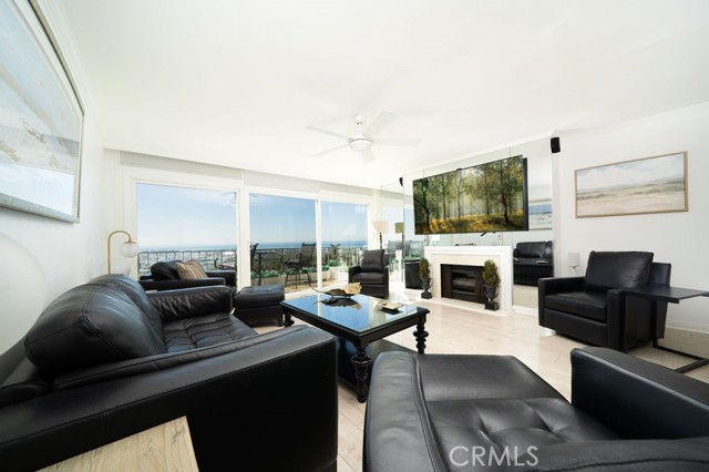 Detail Gallery Image 19 of 57 For 101 Scholz Plaza Ph 16, Newport Beach,  CA 92663 - 2 Beds | 2 Baths