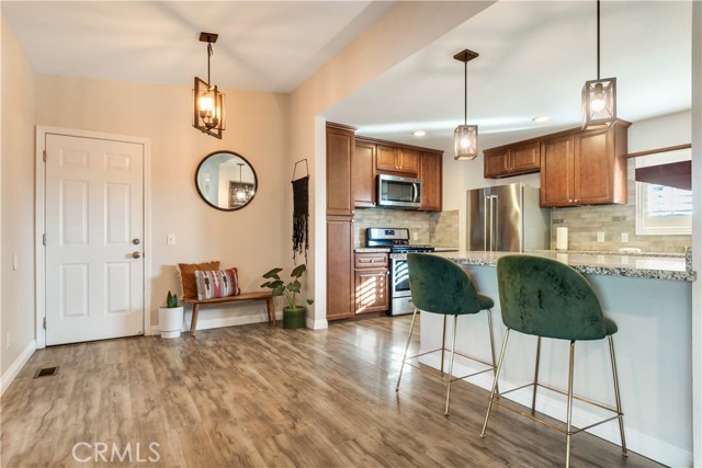 33278 Colorado, Yucaipa CA: https://media.crmls.org/medias/c69b6151-ee9a-48af-a540-645025ef3f32.jpg