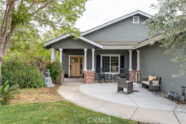 Detail Gallery Image 3 of 65 For 7915 Whispering Trails Pl, Paso Robles,  CA 93446 - 4 Beds | 2 Baths