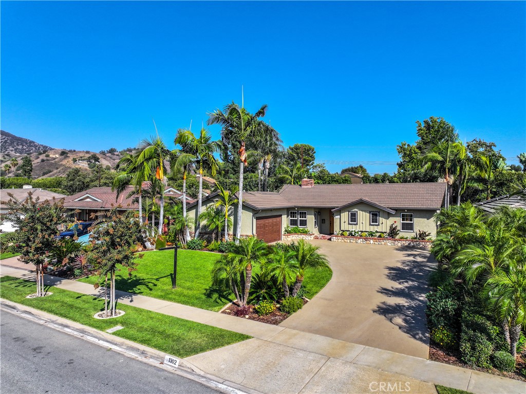 1302 Sierra View