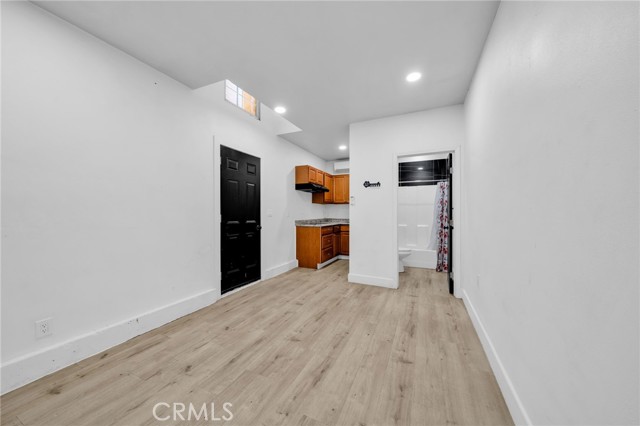 Detail Gallery Image 33 of 47 For 7044 Nestle Ave, Reseda,  CA 91335 - 4 Beds | 3 Baths