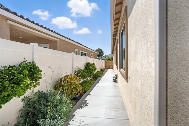 26686 Verdant Circle, Menifee CA: https://media.crmls.org/medias/c69e74f2-c7f5-4e36-8f68-e8b7a779d32b.jpg