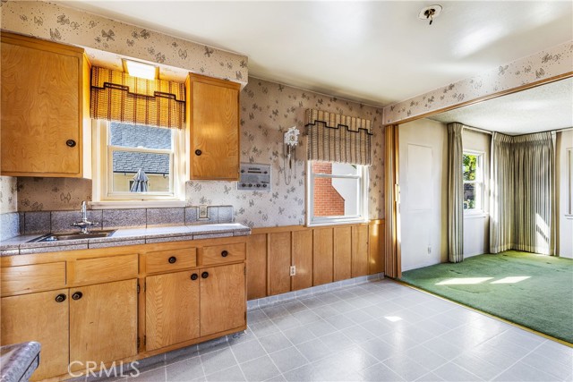 Detail Gallery Image 8 of 60 For 249 S Lincoln St, Burbank,  CA 91506 - 3 Beds | 2 Baths