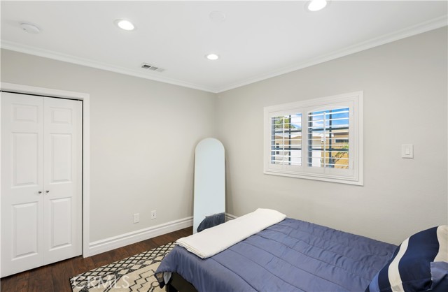 2279 W Falmouth Avenue, Anaheim CA: https://media.crmls.org/medias/c69f5fc1-e59e-4c16-949b-d32cee06fc0f.jpg