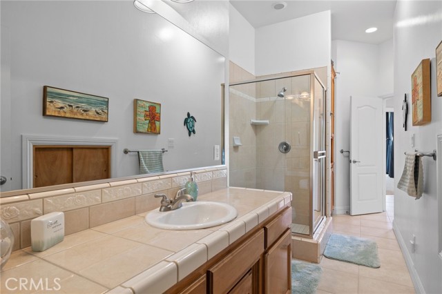 Detail Gallery Image 24 of 54 For 13946 Santa Fe Ct, Bakersfield,  CA 93314 - 4 Beds | 3 Baths