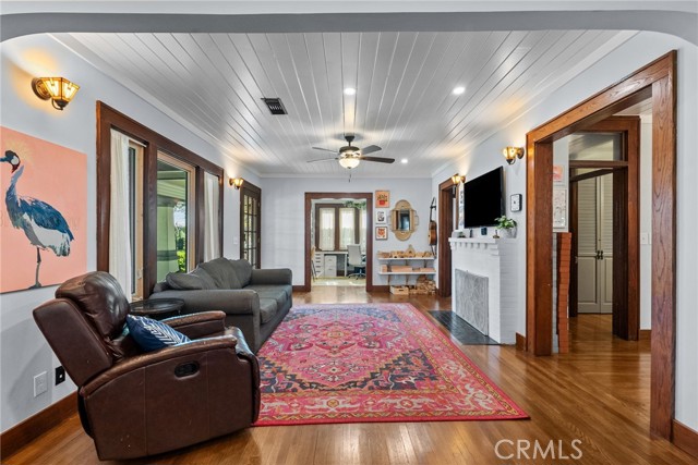 1719 Monte Vista Street, Pasadena CA: https://media.crmls.org/medias/c69f9148-61e2-4a69-904c-4393e54ddd41.jpg