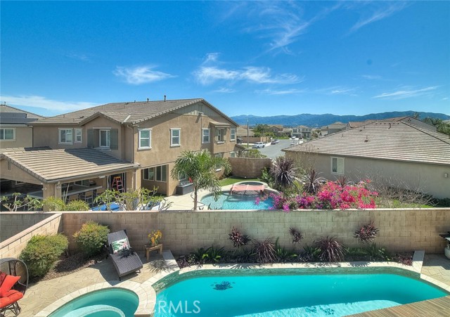 Image 37 of 67 For 14861 Henry Street