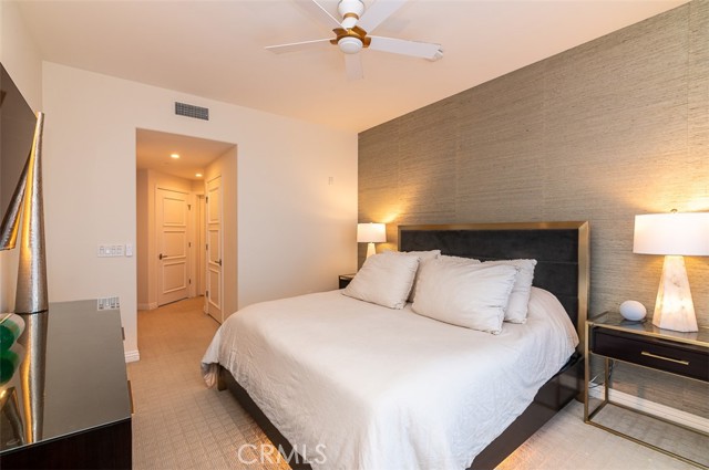 Detail Gallery Image 29 of 38 For 670 Caruso Ave, Glendale,  CA 91210 - 3 Beds | 2/1 Baths