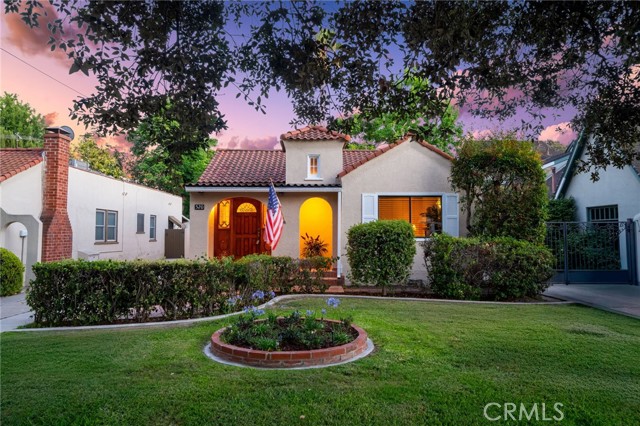 Detail Gallery Image 2 of 53 For 520 W Santa Clara Ave, Santa Ana,  CA 92706 - 4 Beds | 2 Baths