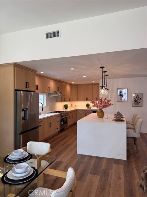 Detail Gallery Image 9 of 40 For 6902 Lasaine Ave, Lake Balboa,  CA 91406 - 3 Beds | 2 Baths