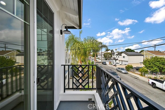 2406 Mathews Avenue, Redondo Beach, California 90278, 4 Bedrooms Bedrooms, ,3 BathroomsBathrooms,Residential,Sold,Mathews,SB21216620
