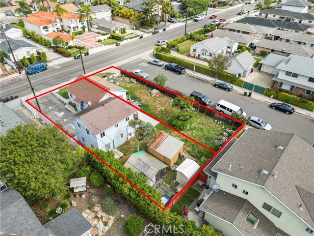 2110 Orange Avenue, Costa Mesa CA: https://media.crmls.org/medias/c6a14a9a-8fda-458a-9d6c-a099157ef6ab.jpg