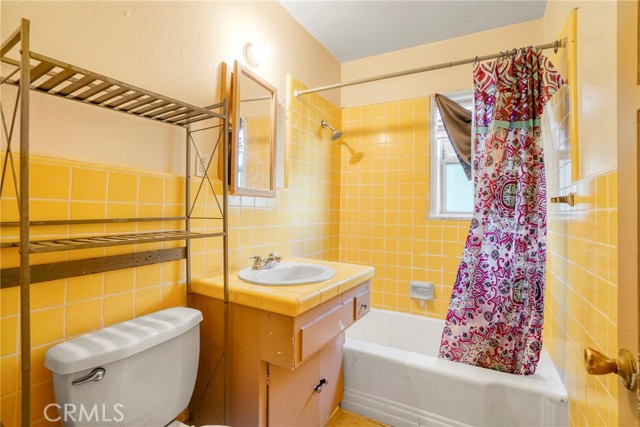 Detail Gallery Image 32 of 44 For 10807 Compton Ave, Los Angeles,  CA 90059 - 5 Beds | 3 Baths