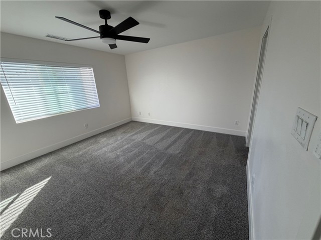 Room 2 w/ Walk In closet