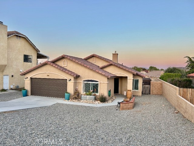 Detail Gallery Image 1 of 24 For 12745 Autumn Leaves Ave, Victorville,  CA 92395 - 4 Beds | 2 Baths