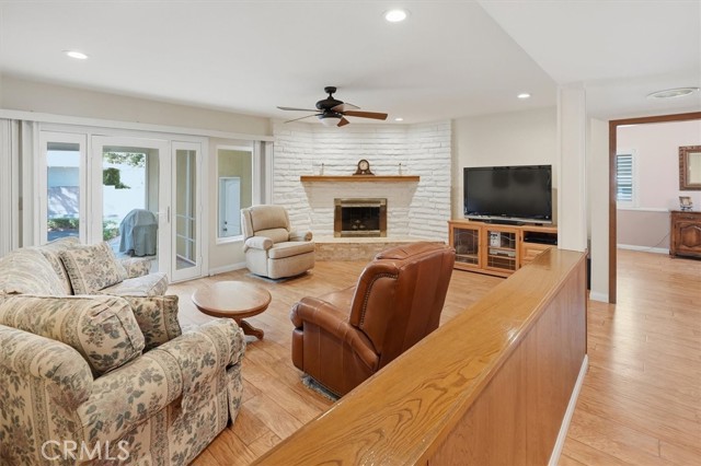 Detail Gallery Image 12 of 45 For 25085 Highspring, Newhall,  CA 91321 - 4 Beds | 2 Baths