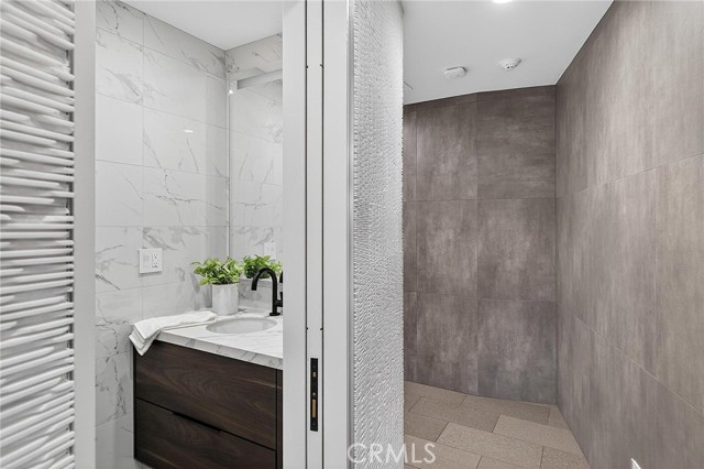 6441 Via De Anzar, Rancho Palos Verdes CA: https://media.crmls.org/medias/c6a40a42-7763-46fe-89ed-7e6bbfe0e3c1.jpg