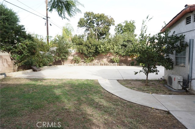 10109 Noble Avenue, Mission Hills (San Fernando) CA: https://media.crmls.org/medias/c6a44a98-9a47-4453-980a-fc53a9594ede.jpg