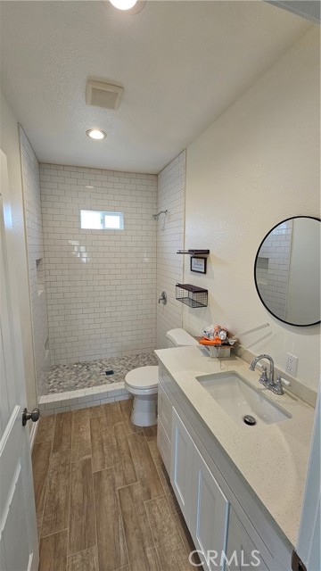 Detail Gallery Image 4 of 7 For 265 E M St, Colton,  CA 92324 - 4 Beds | 2/1 Baths