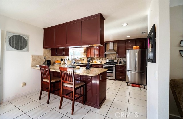 18303 Westlawn Street, Hesperia CA: https://media.crmls.org/medias/c6a54d78-73d1-4e25-a94b-4c3cff297359.jpg