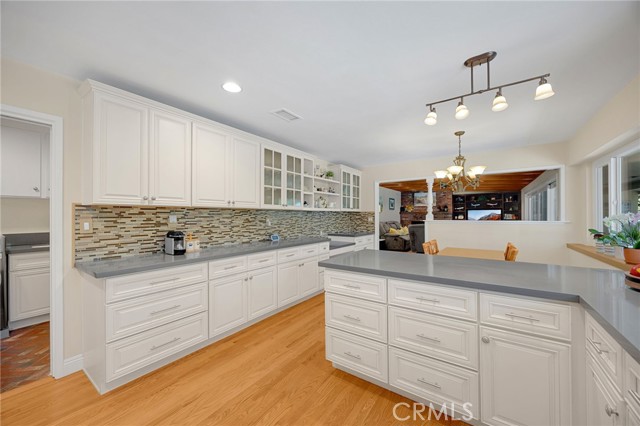 Detail Gallery Image 16 of 45 For 1627 Oak Tree Lane, Glendora,  CA 91741 - 3 Beds | 2/1 Baths