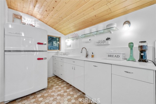 Detail Gallery Image 6 of 30 For 319 W 6th St, Claremont,  CA 91711 - 2 Beds | 2 Baths