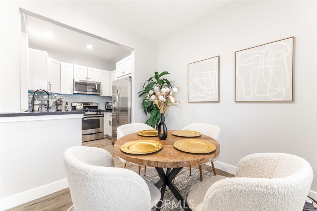 Detail Gallery Image 13 of 53 For 430 E Spruce #65,  Inglewood,  CA 90301 - 2 Beds | 2/1 Baths