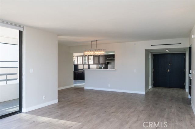 Detail Gallery Image 11 of 57 For 343 Pioneer Dr #504,  Glendale,  CA 91203 - 3 Beds | 2 Baths