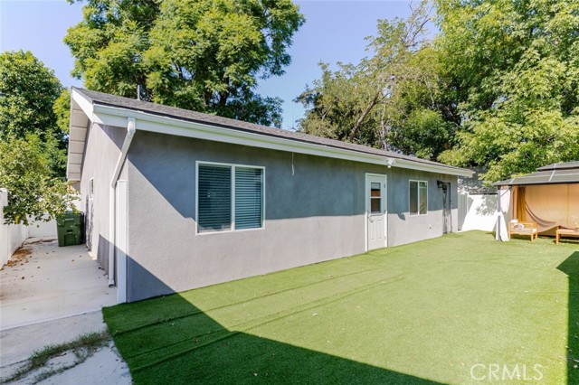 7315 Jamieson Avenue, Reseda CA: https://media.crmls.org/medias/c6a6c3a3-0b8b-45ca-8974-0c6c0aecdb22.jpg